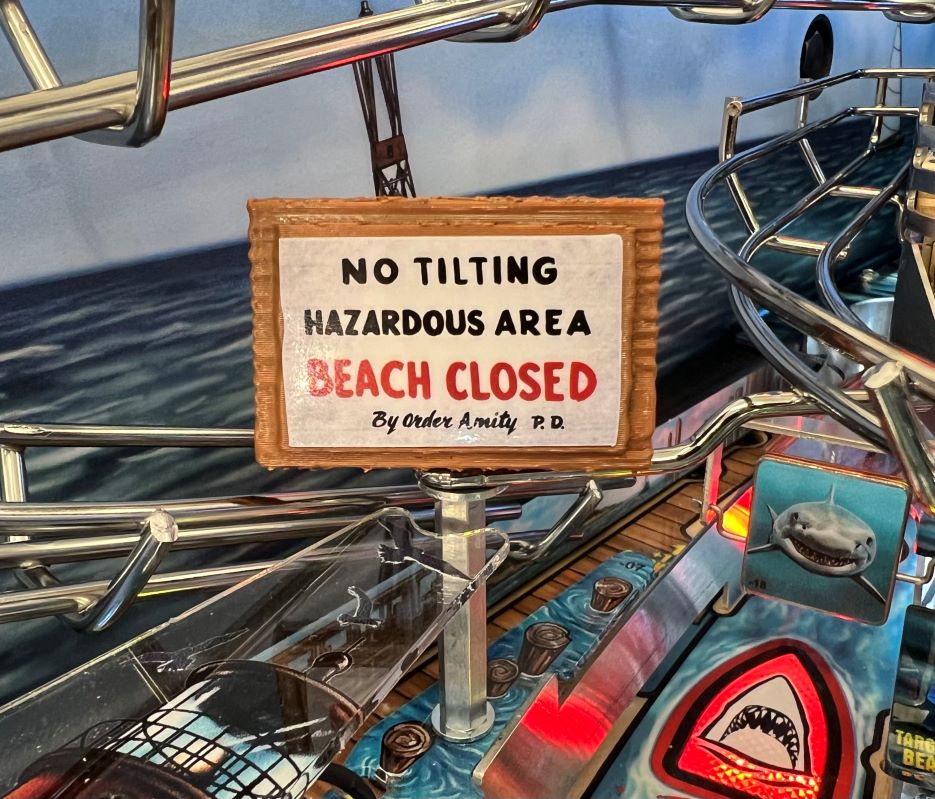 jaws-wooden-sign-set-premle-2.jpg